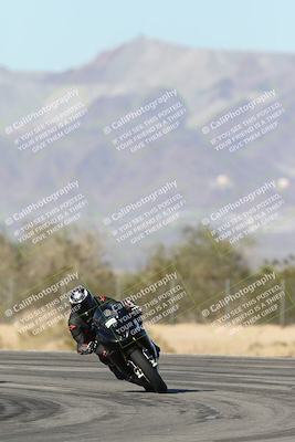 media/Dec-04-2025-Racers Edge (Thu) [[5ebc9f124d]]/3-B Group/1-Session 1 (Turn 7)/